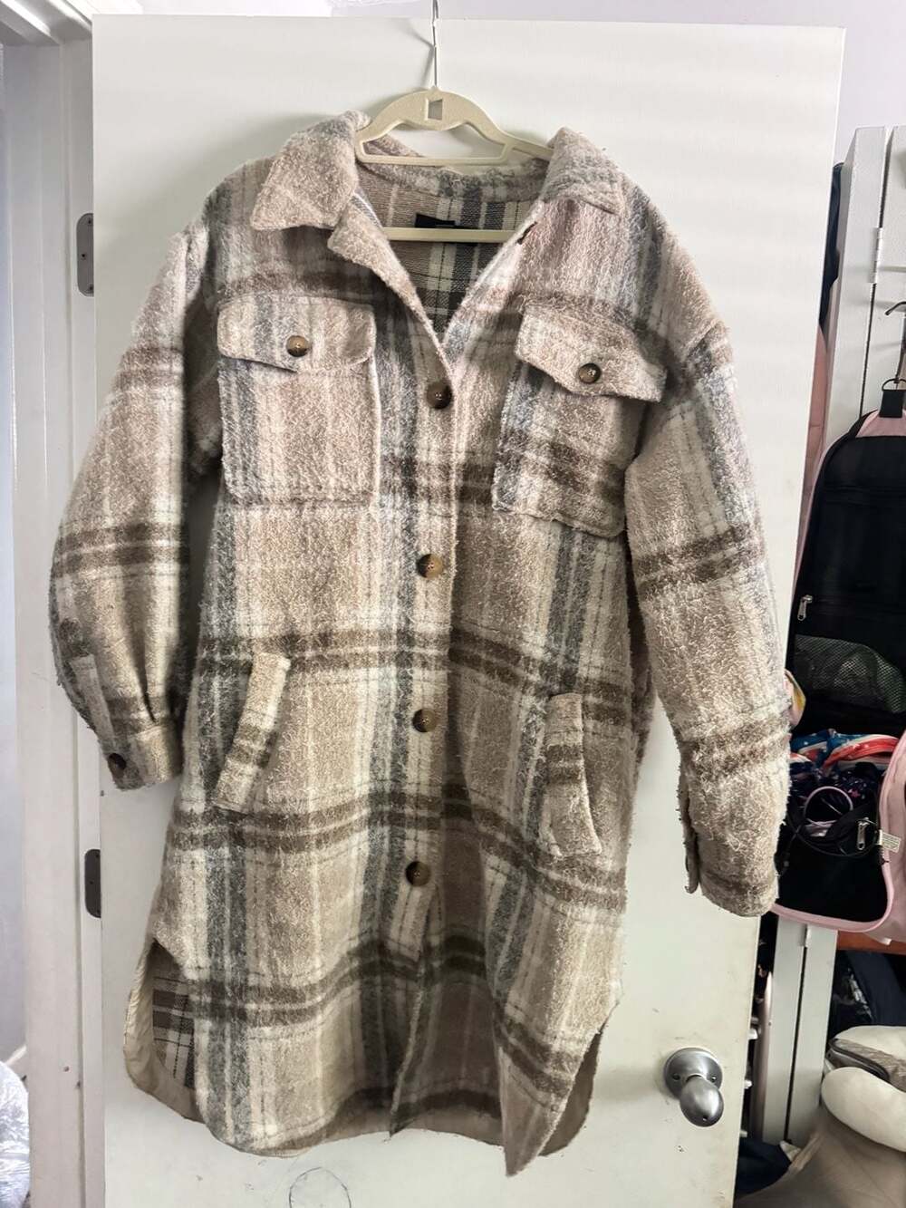 Forever 21 Beige Plaid Shacket L